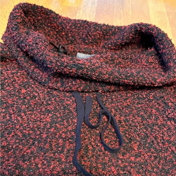 Vince Camuto sweater, size Large - Picture 3 of 3